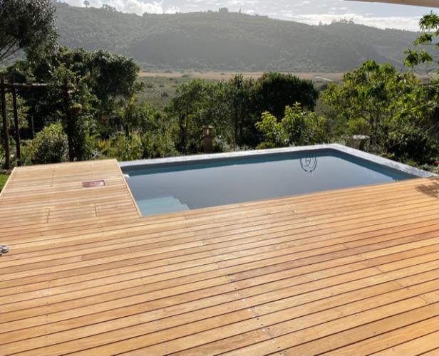 DECKING AND POOL 5